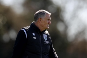 带队17场仅5胜，官方：西布朗主帅莫布雷下课