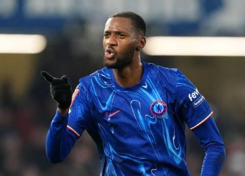 邮报：阿达拉比奥尤在加紧恢复，争取赶上周末客战西汉姆联