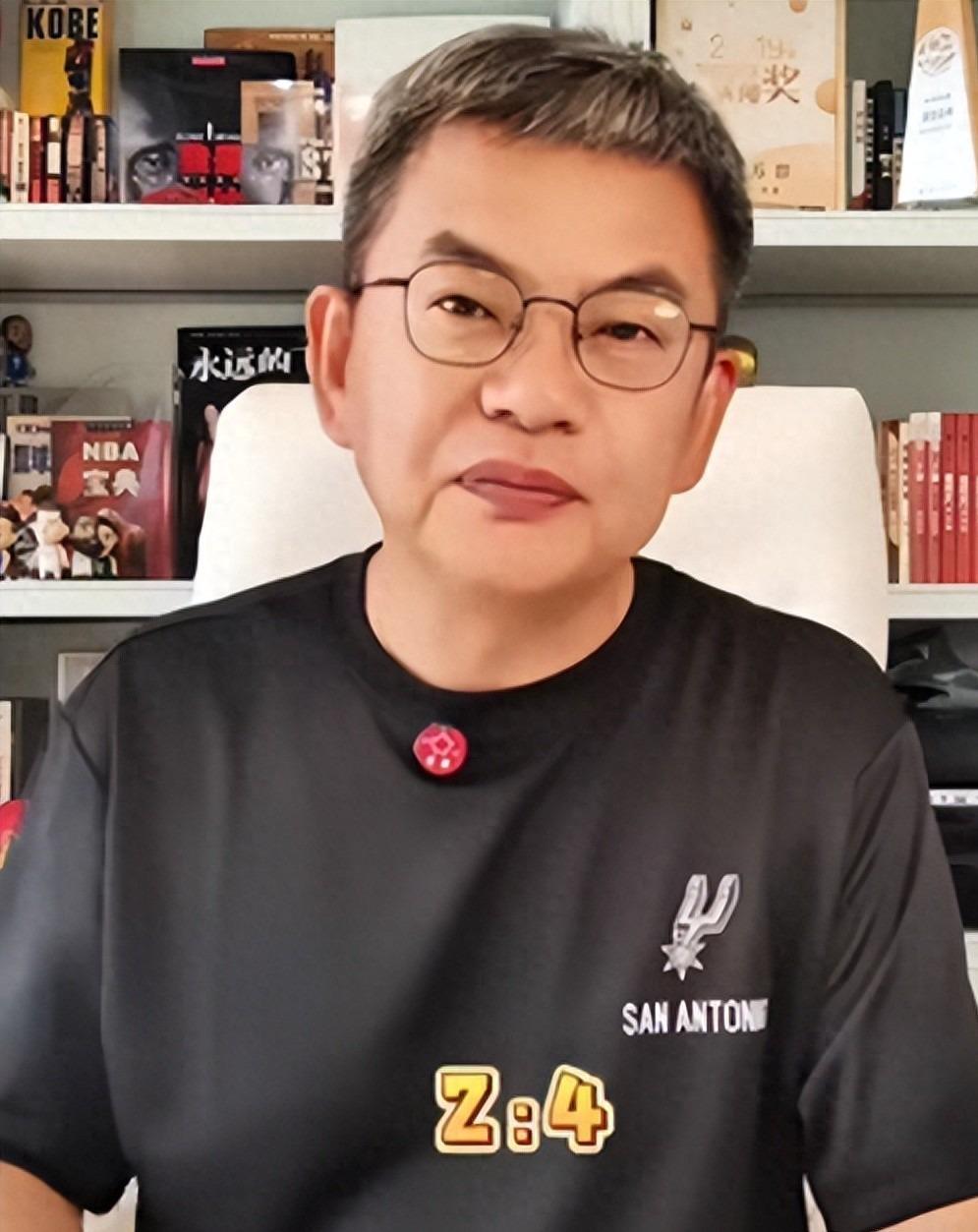 开云移动端-马刺VS尼克斯谁能夺得NBA总冠军？苏群的预测一针见血